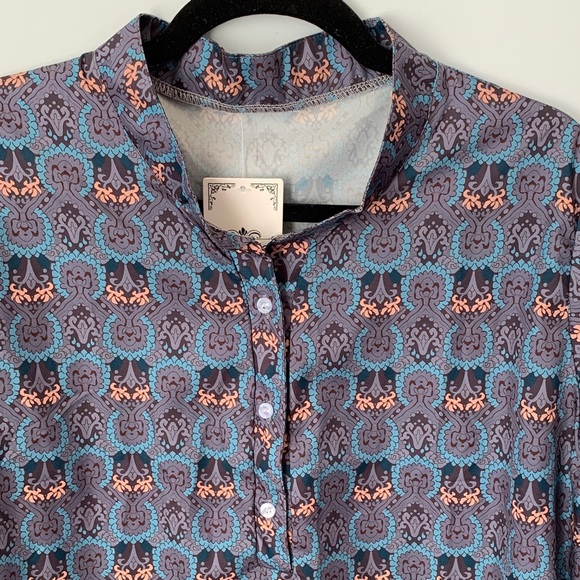 SIZE XL LA MODE BUTTON FRONT ABSTRACT V-NECK BLOUSE TOP GRAY & TEAL - Picture 3 of 11